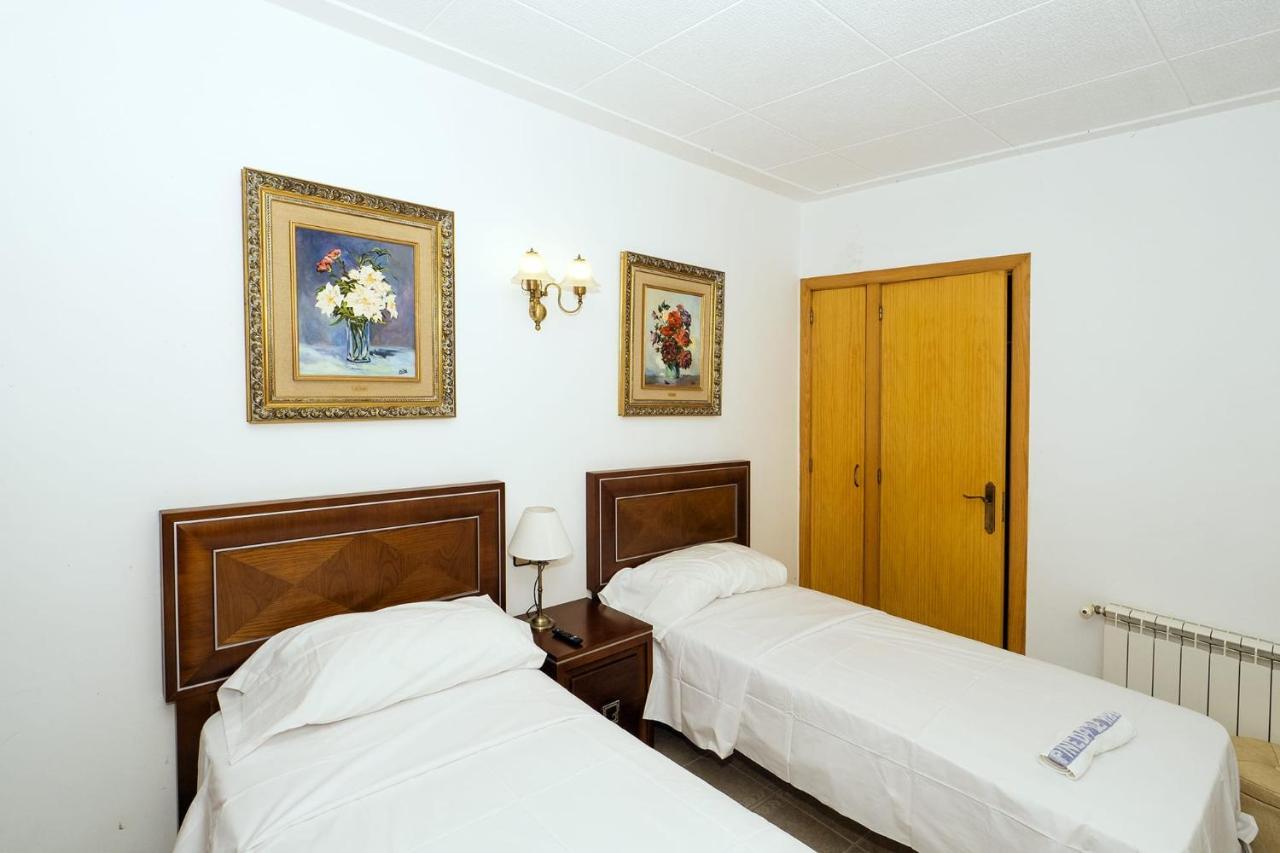 L'Hostalet Guesthouse ピネダ・デ・マール エクステリア 写真